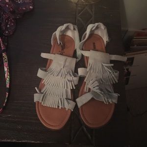 Minnetonka Sandals